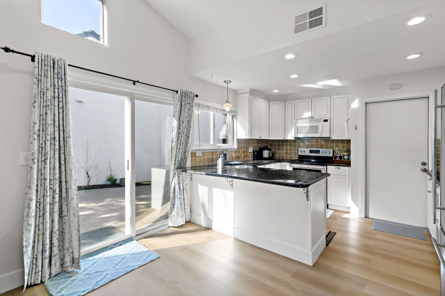 1315 Kelly Park Circle