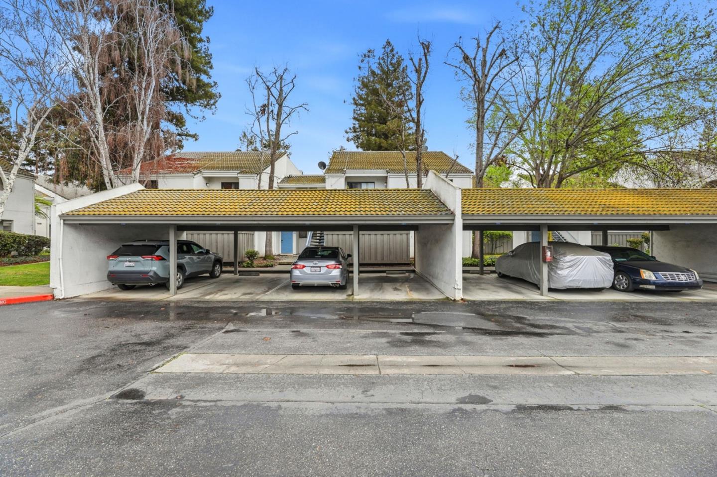 1055 North Capitol Avenue 167