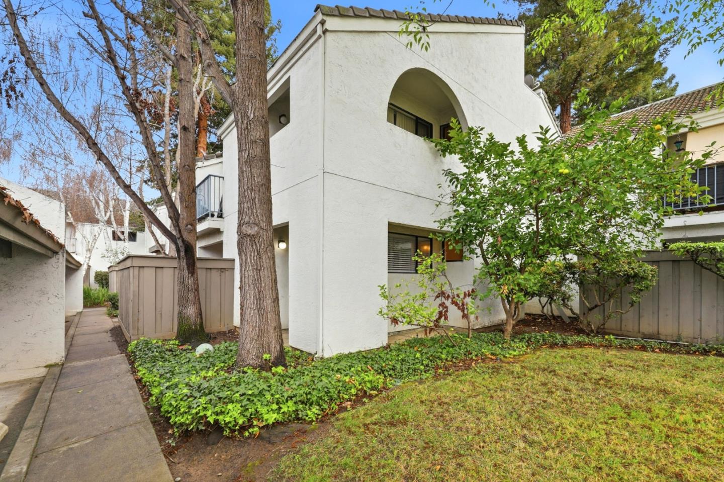 1055 North Capitol Avenue 167