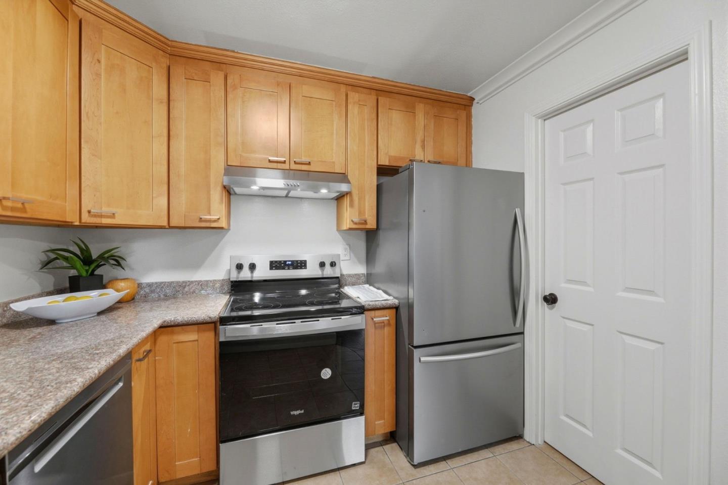 1055 North Capitol Avenue 167