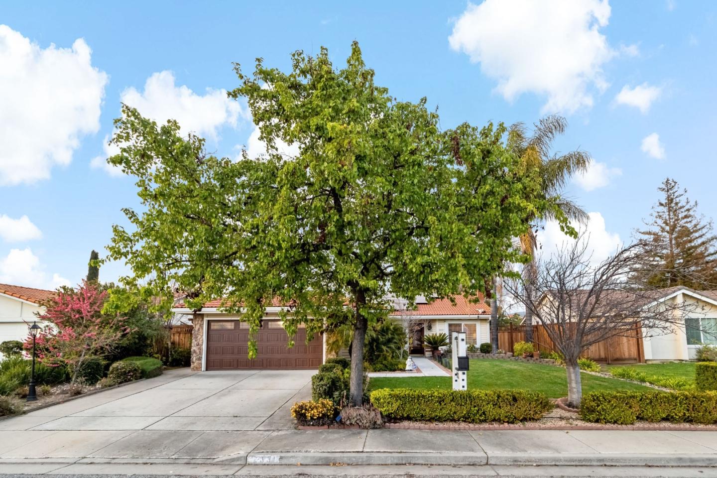 2831 Riedel Road