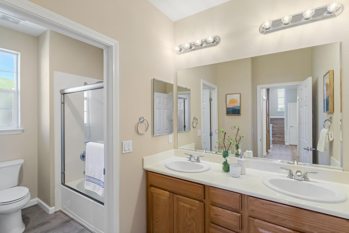 300 Crestridge Court