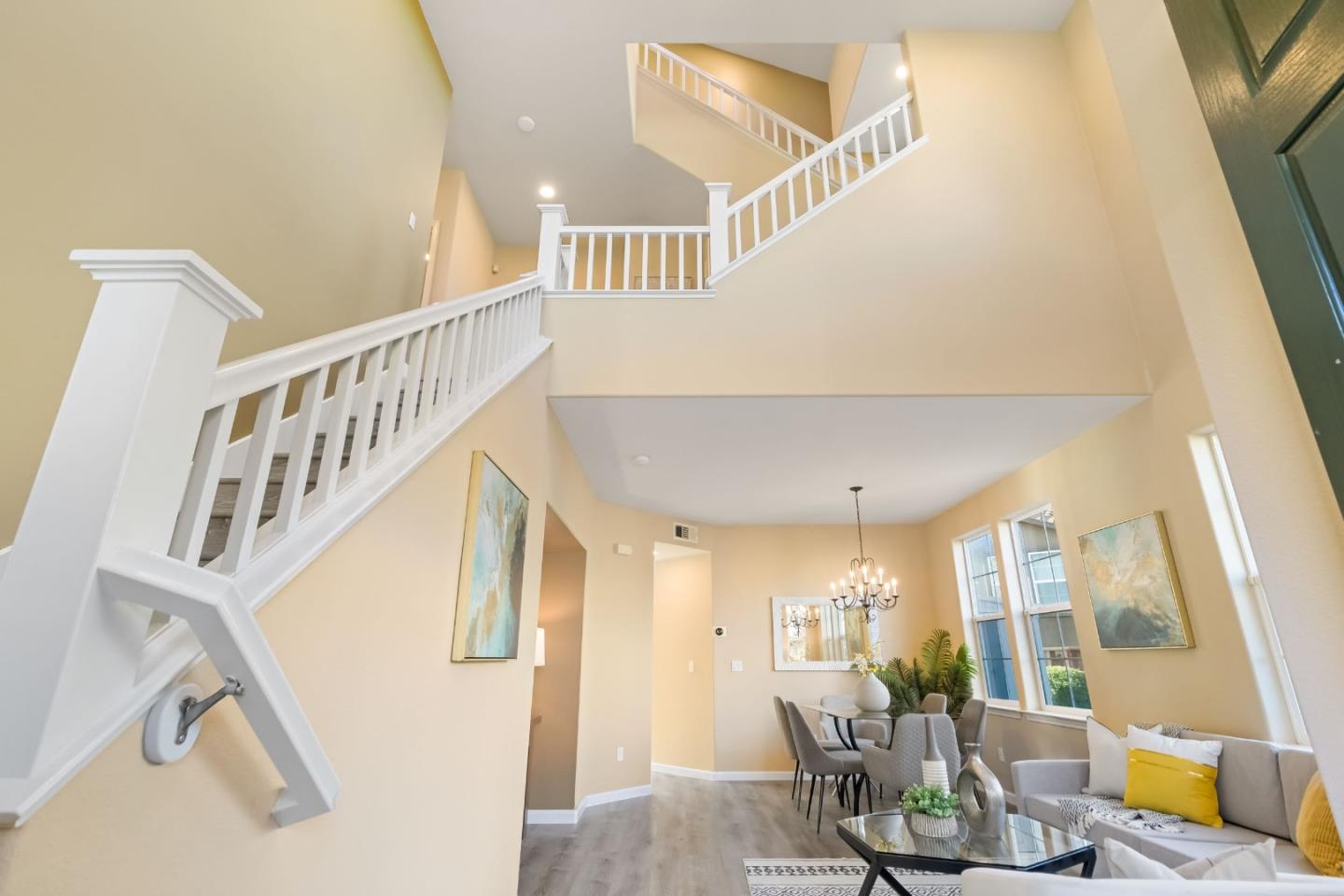 300 Crestridge Court