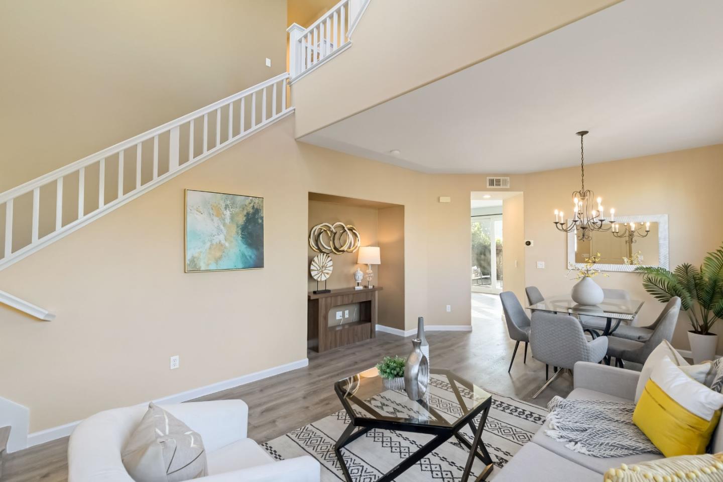 300 Crestridge Court