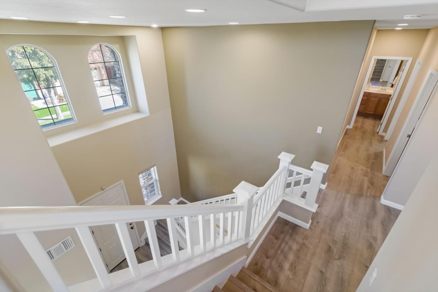 300 Crestridge Court