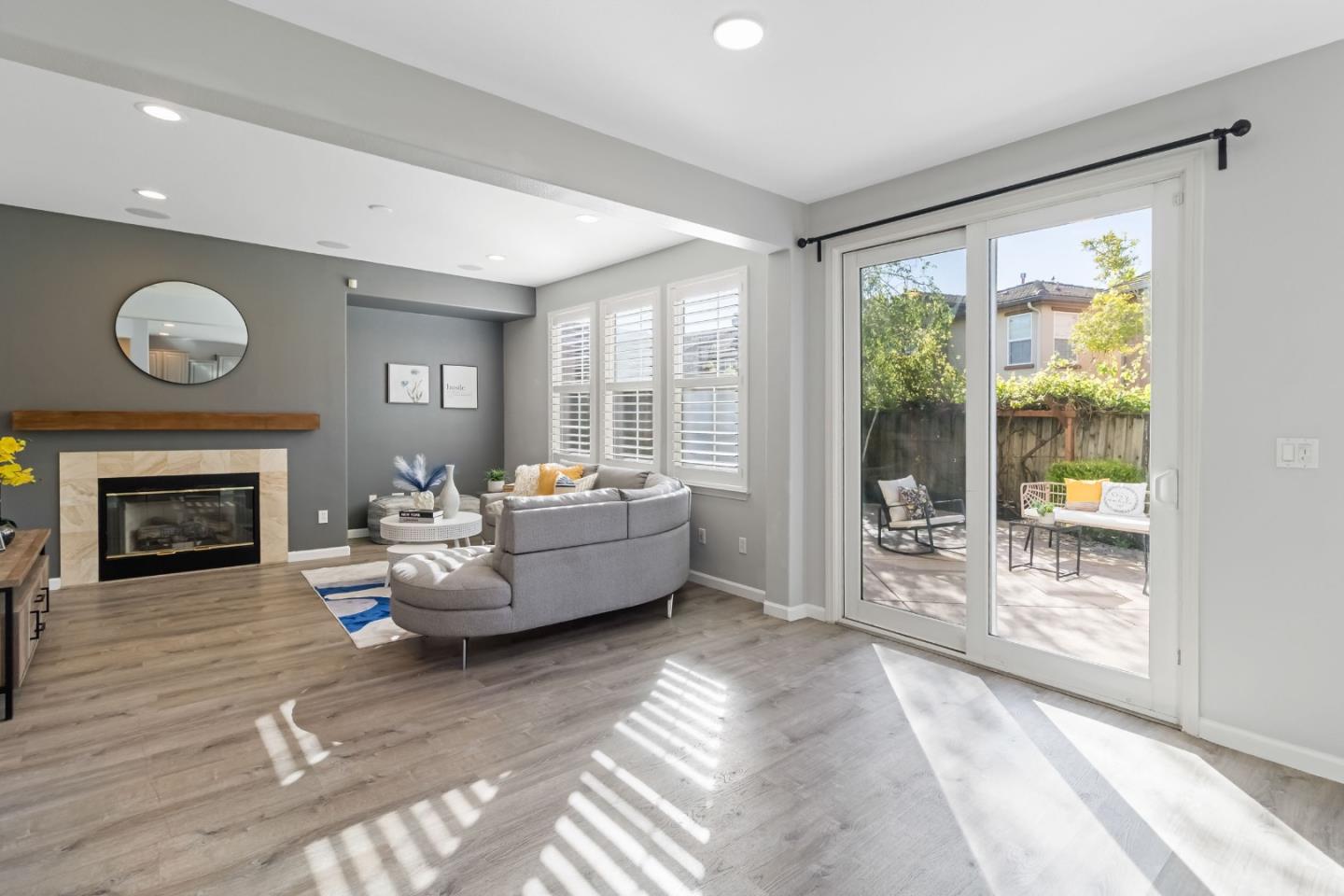 300 Crestridge Court