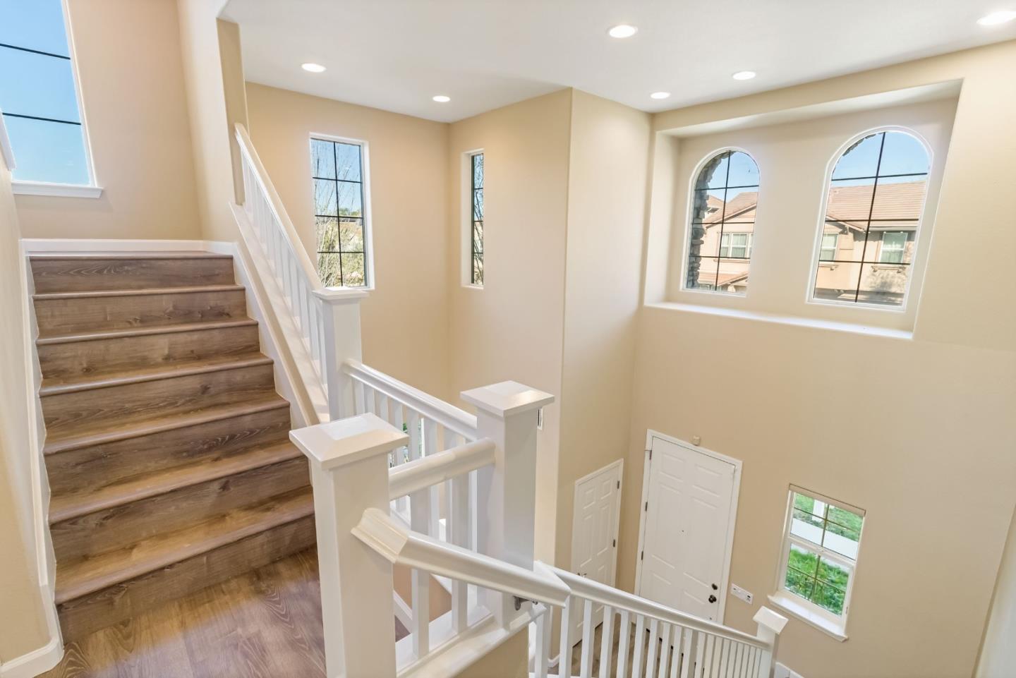 300 Crestridge Court