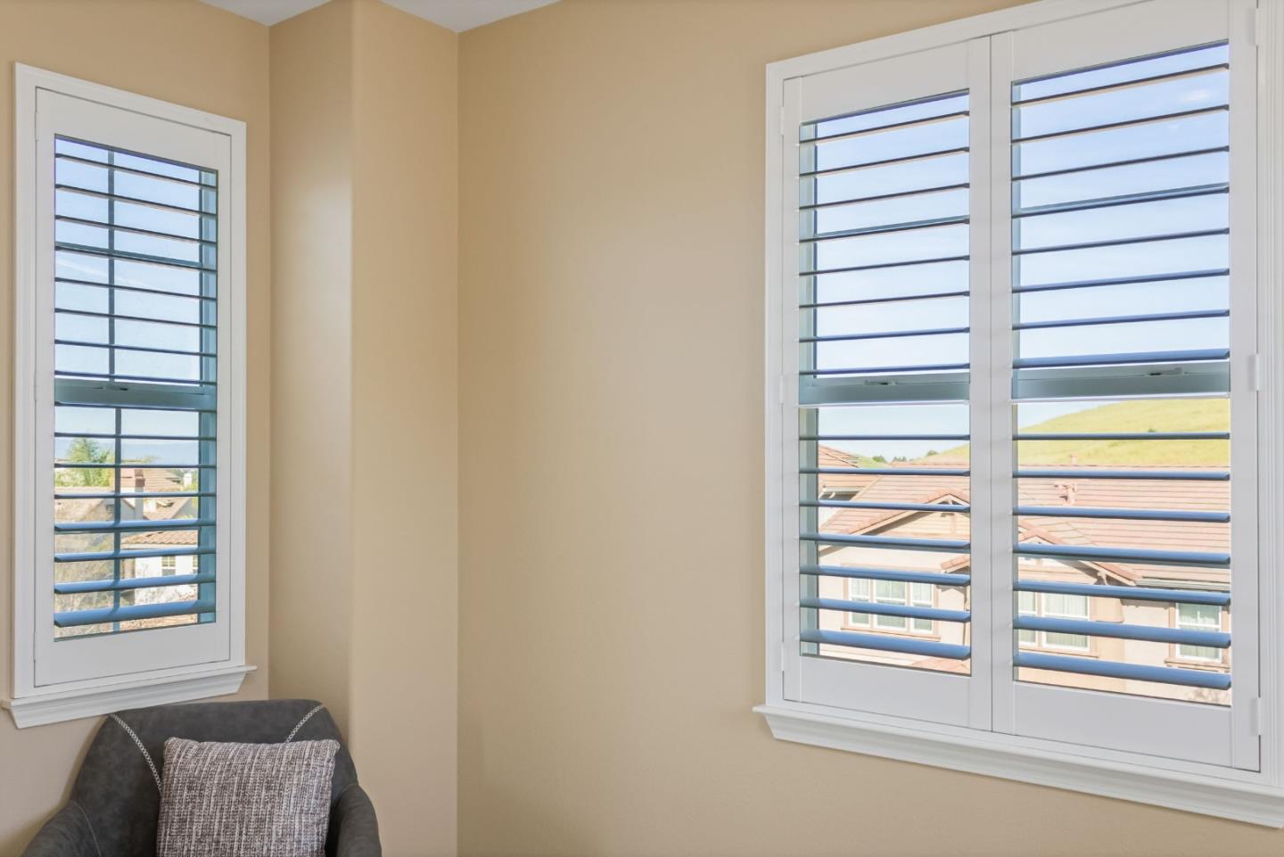 300 Crestridge Court