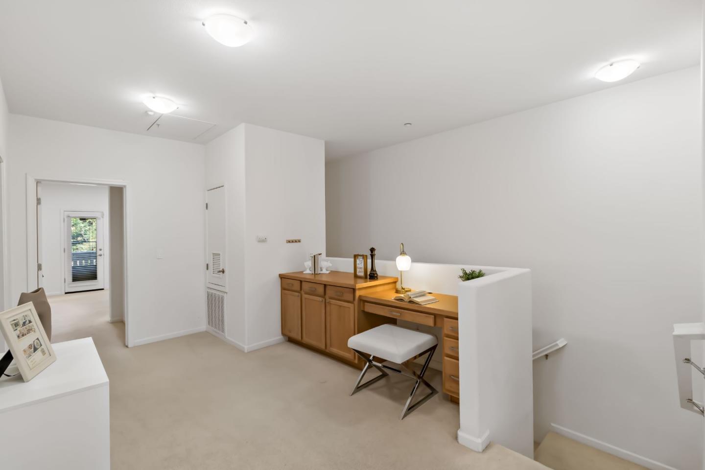 2695 Northern Cross Road