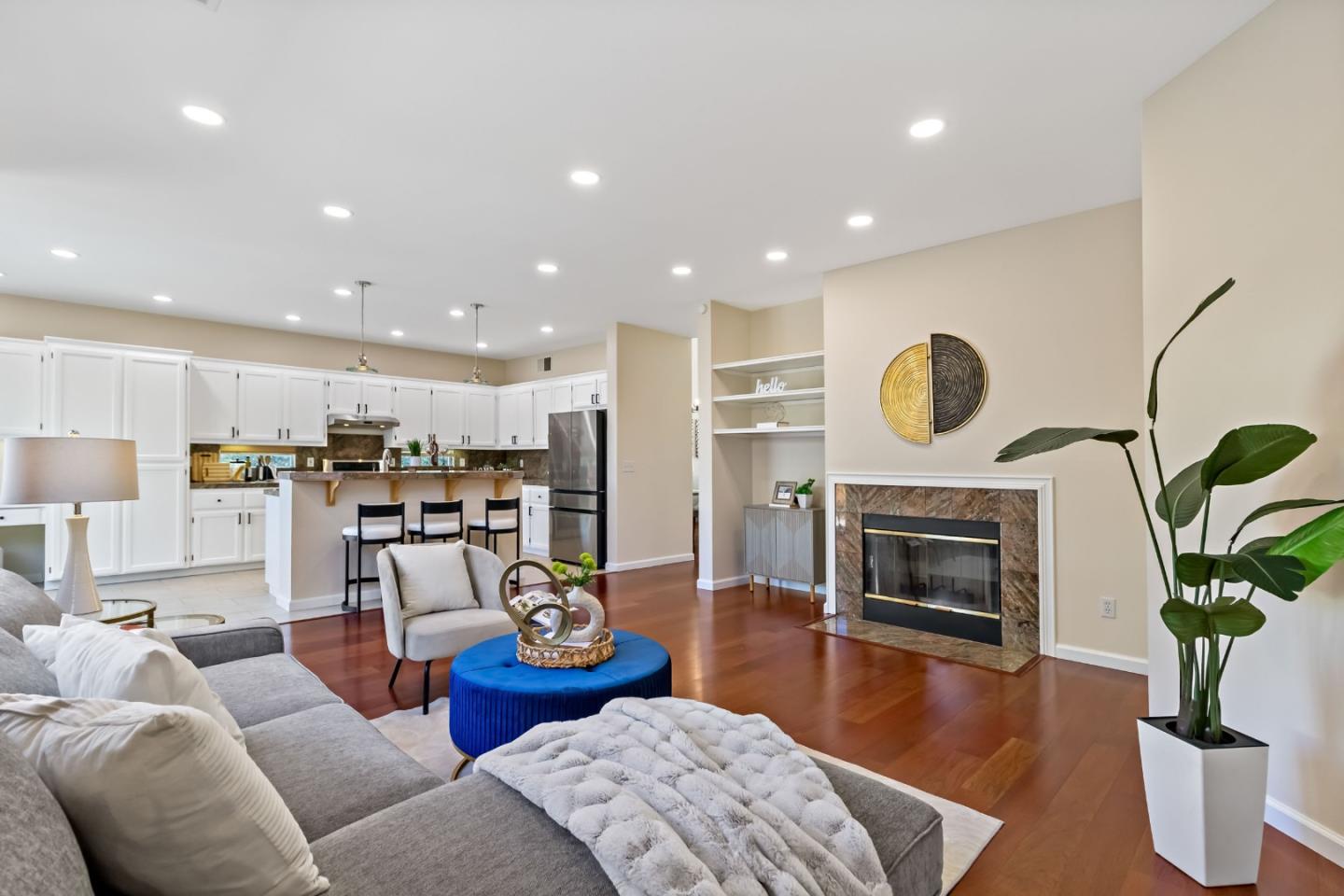 3249 Esperanza Court