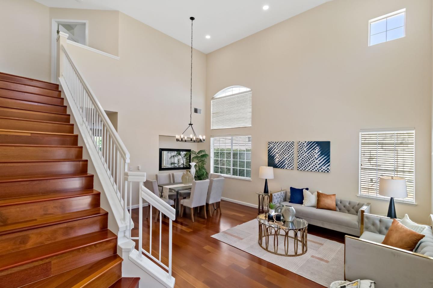 3249 Esperanza Court