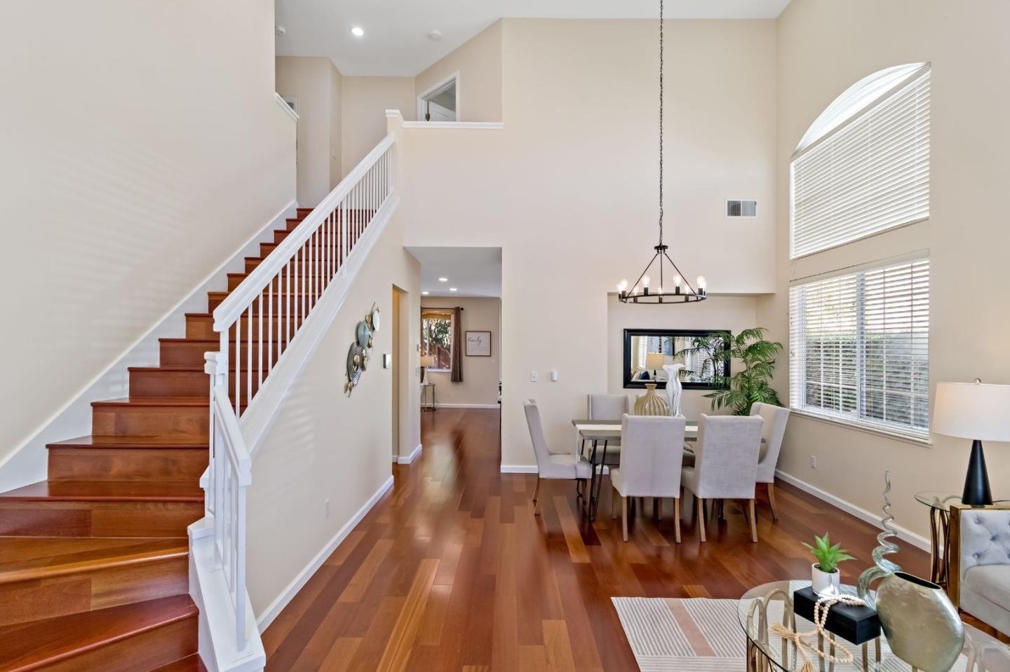 3249 Esperanza Court