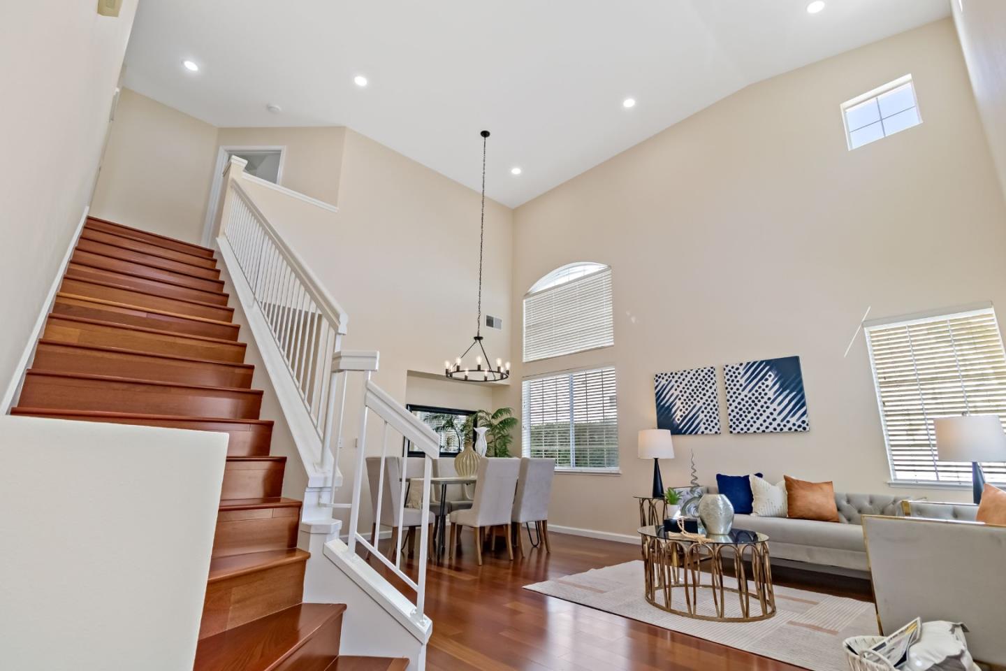 3249 Esperanza Court