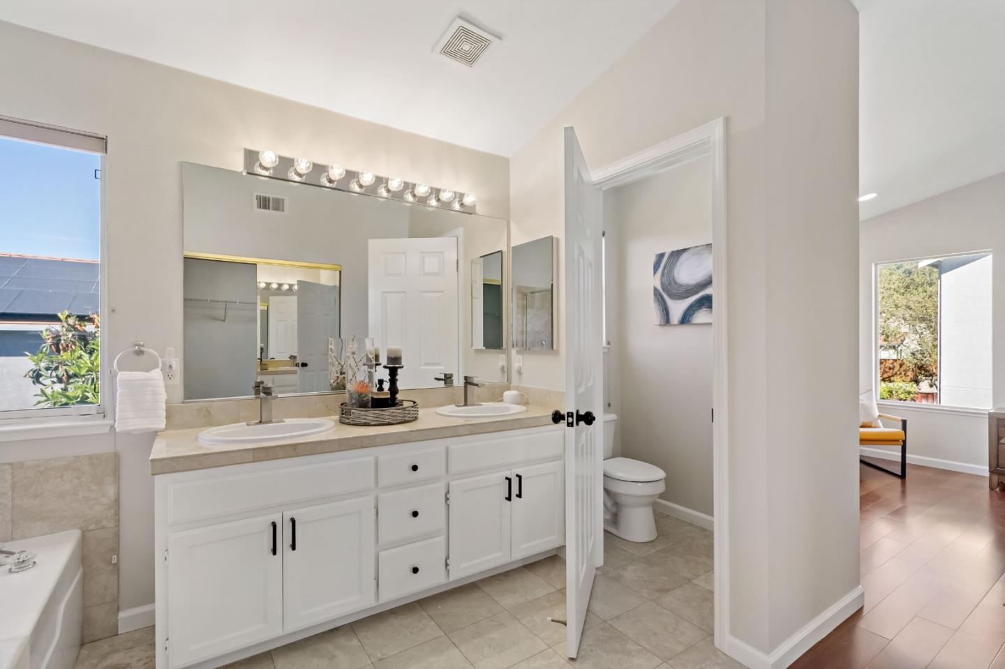 3249 Esperanza Court