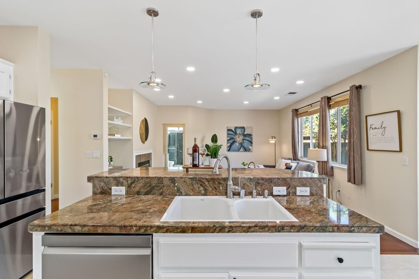 3249 Esperanza Court