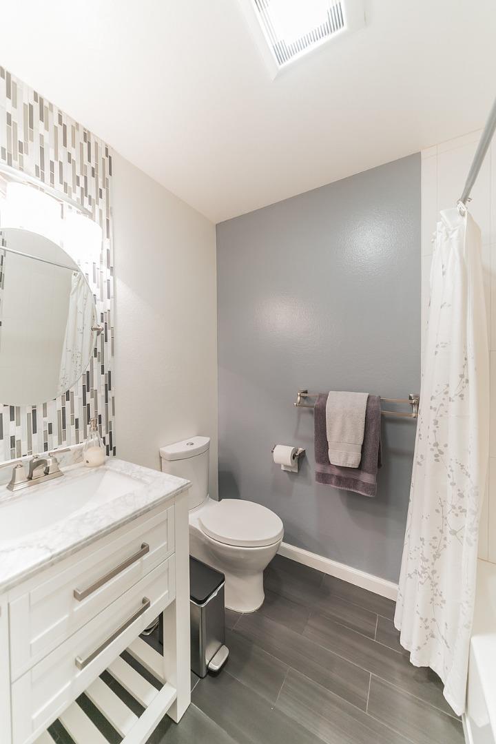 1055 North Capitol Avenue 169