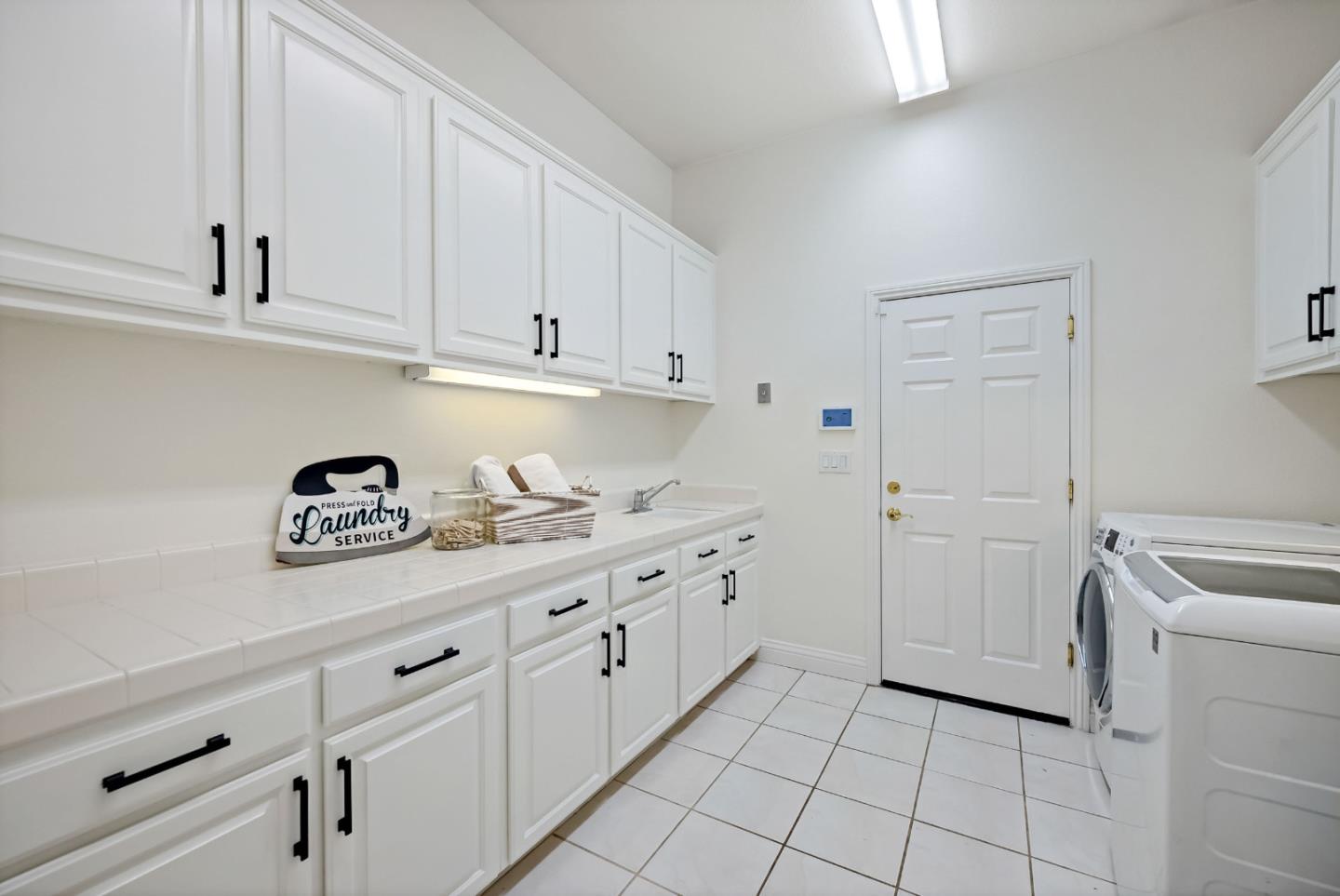 4939 Eastbourne CT