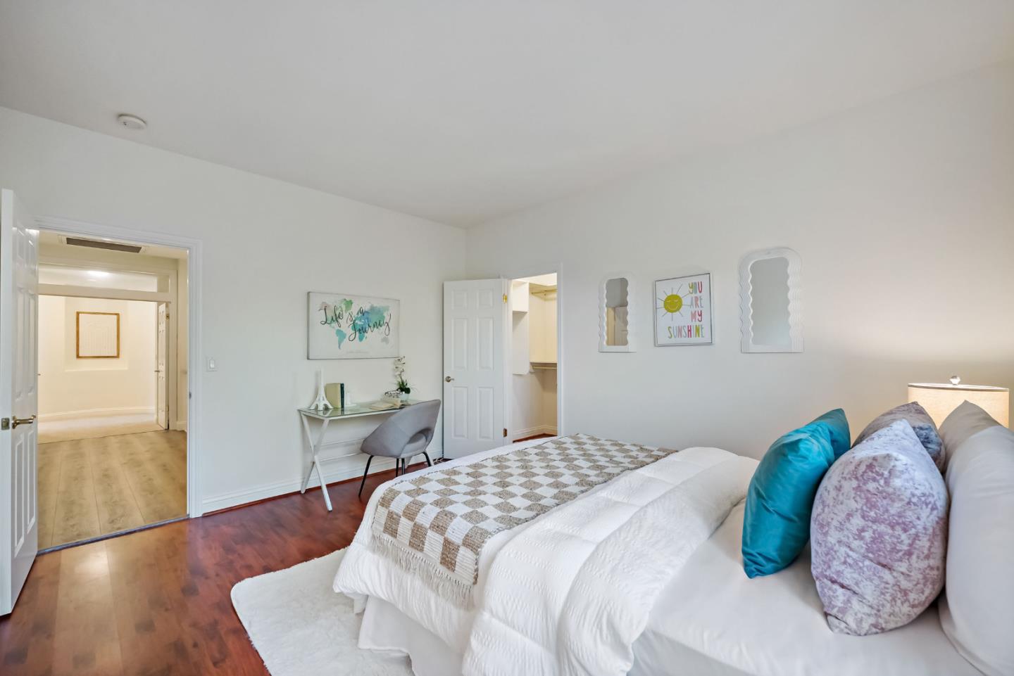 4939 Eastbourne CT