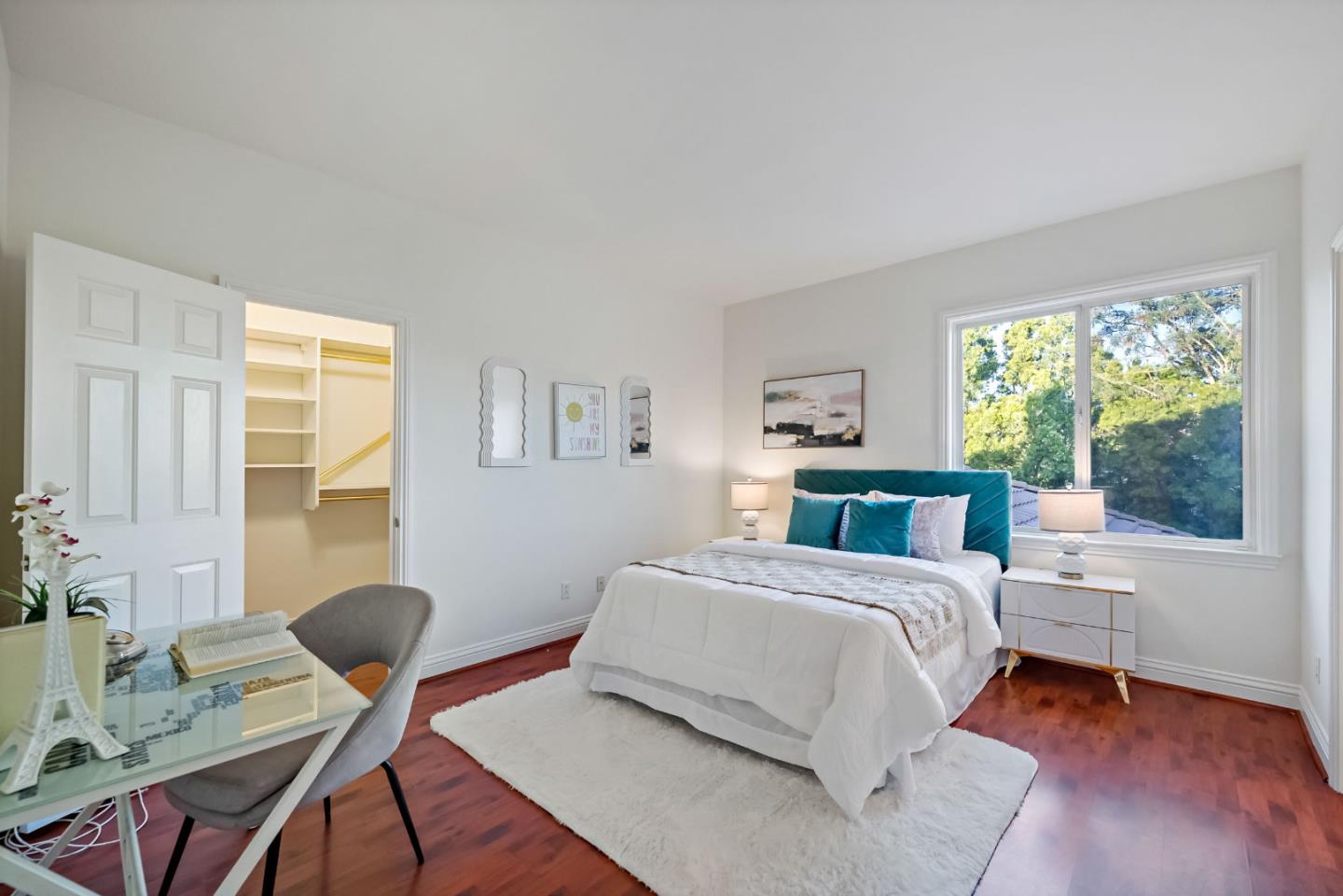 4939 Eastbourne CT