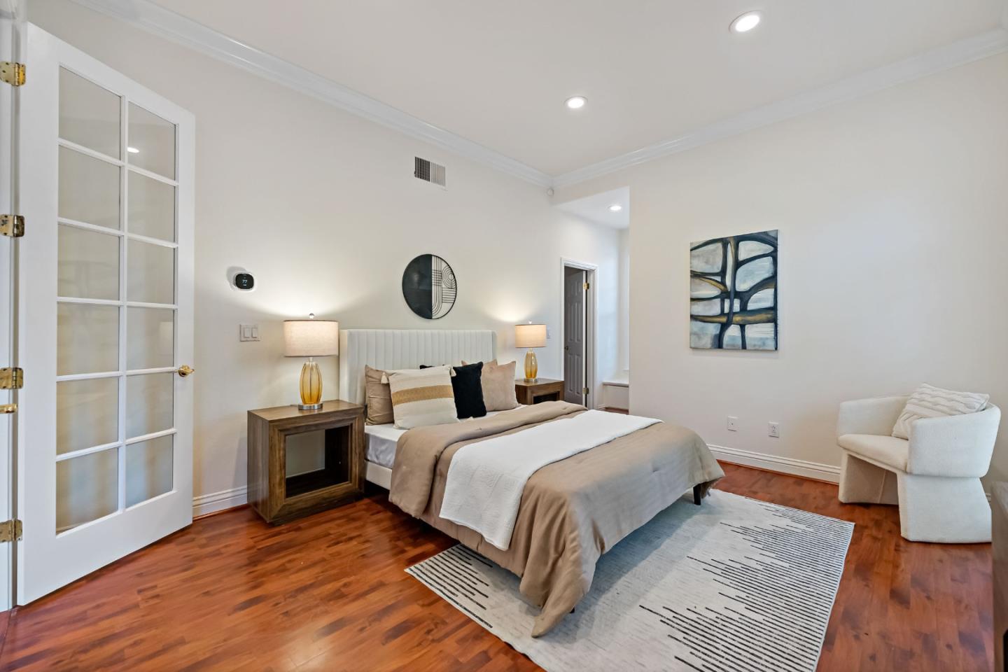 4939 Eastbourne CT