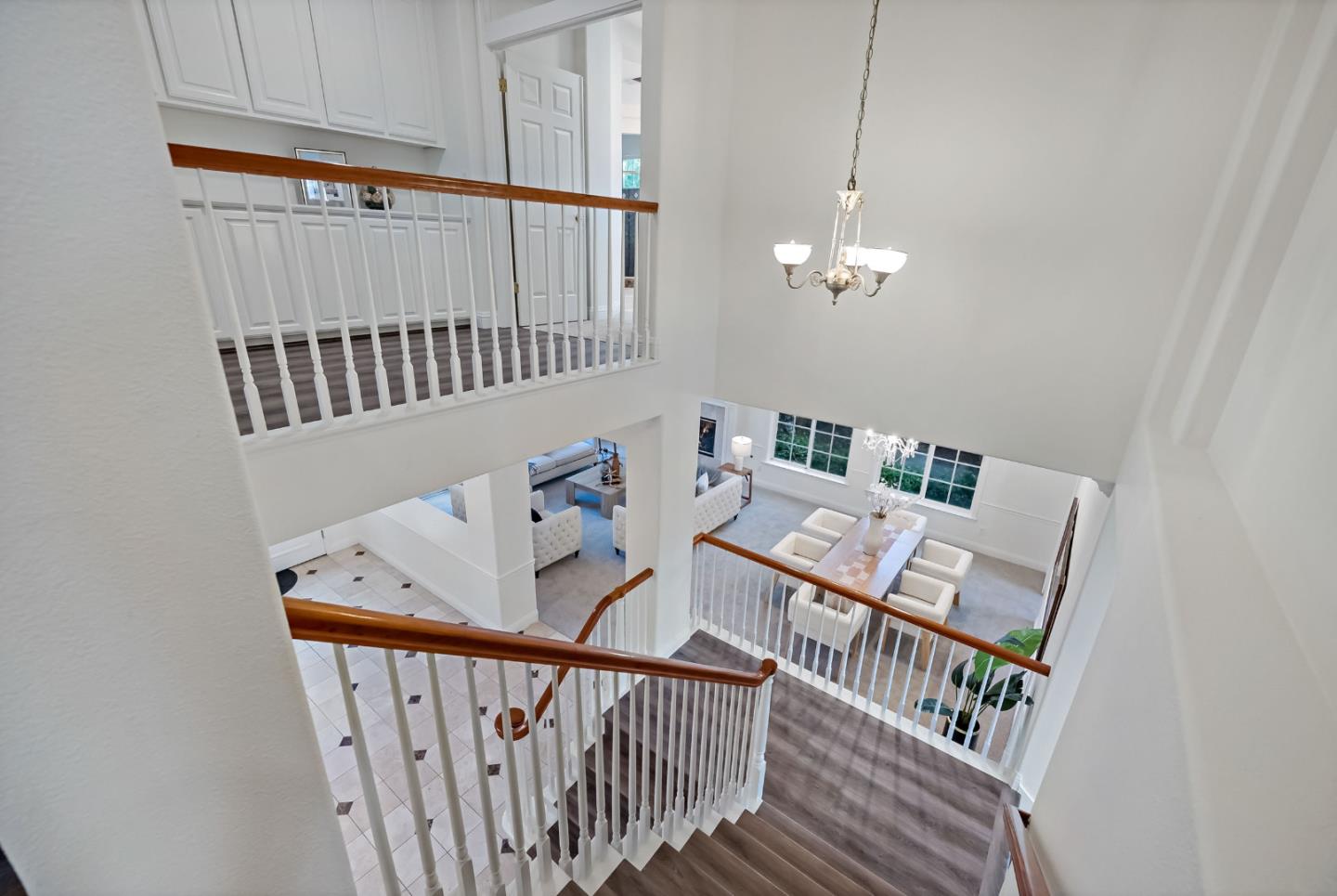 4939 Eastbourne CT