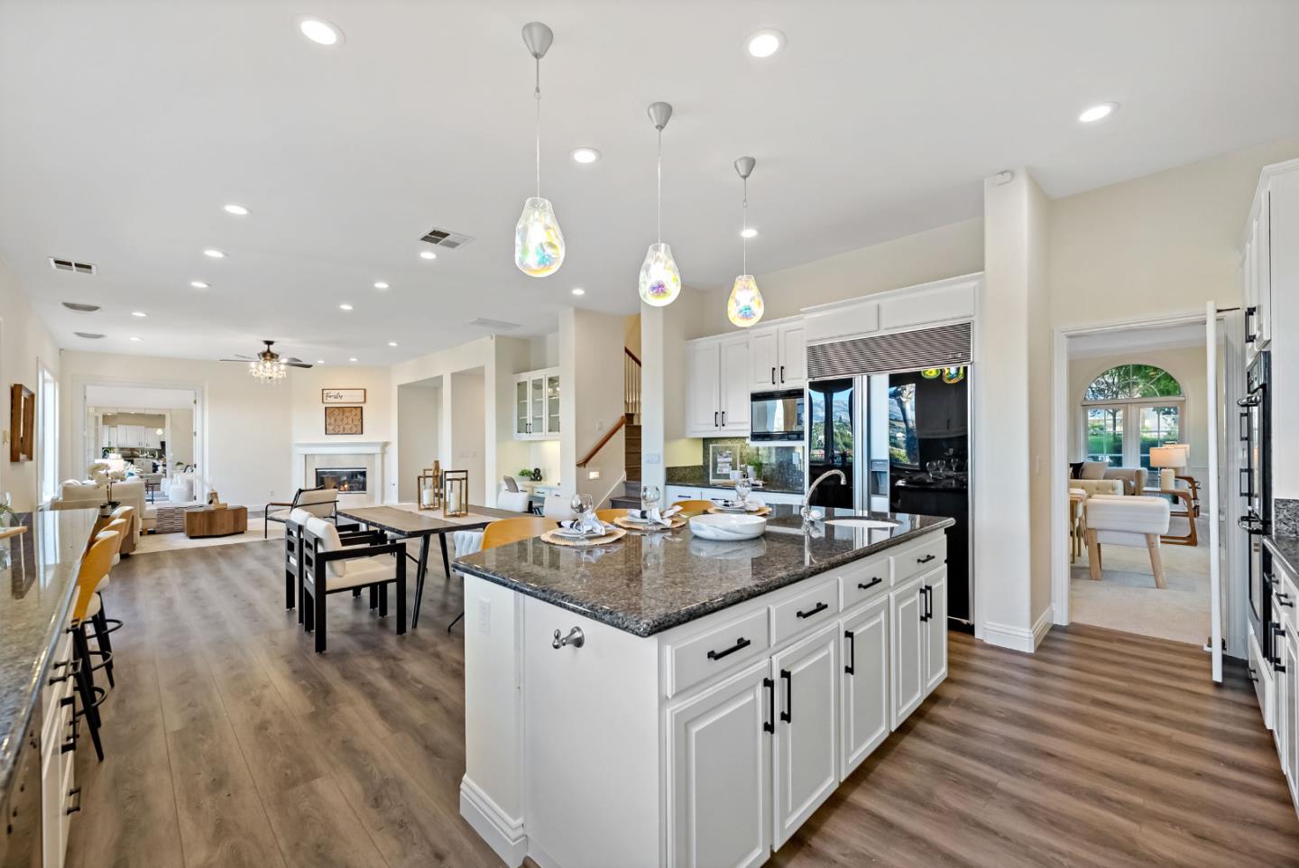 4939 Eastbourne CT