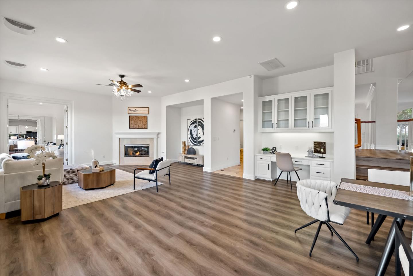 4939 Eastbourne CT