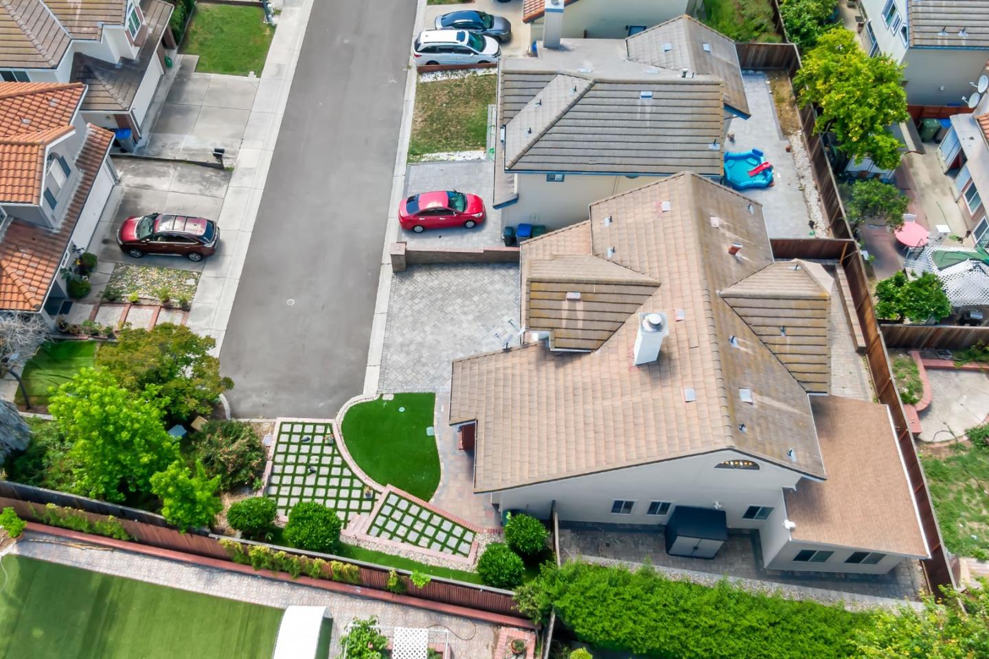 3389 Brook Leaf Court