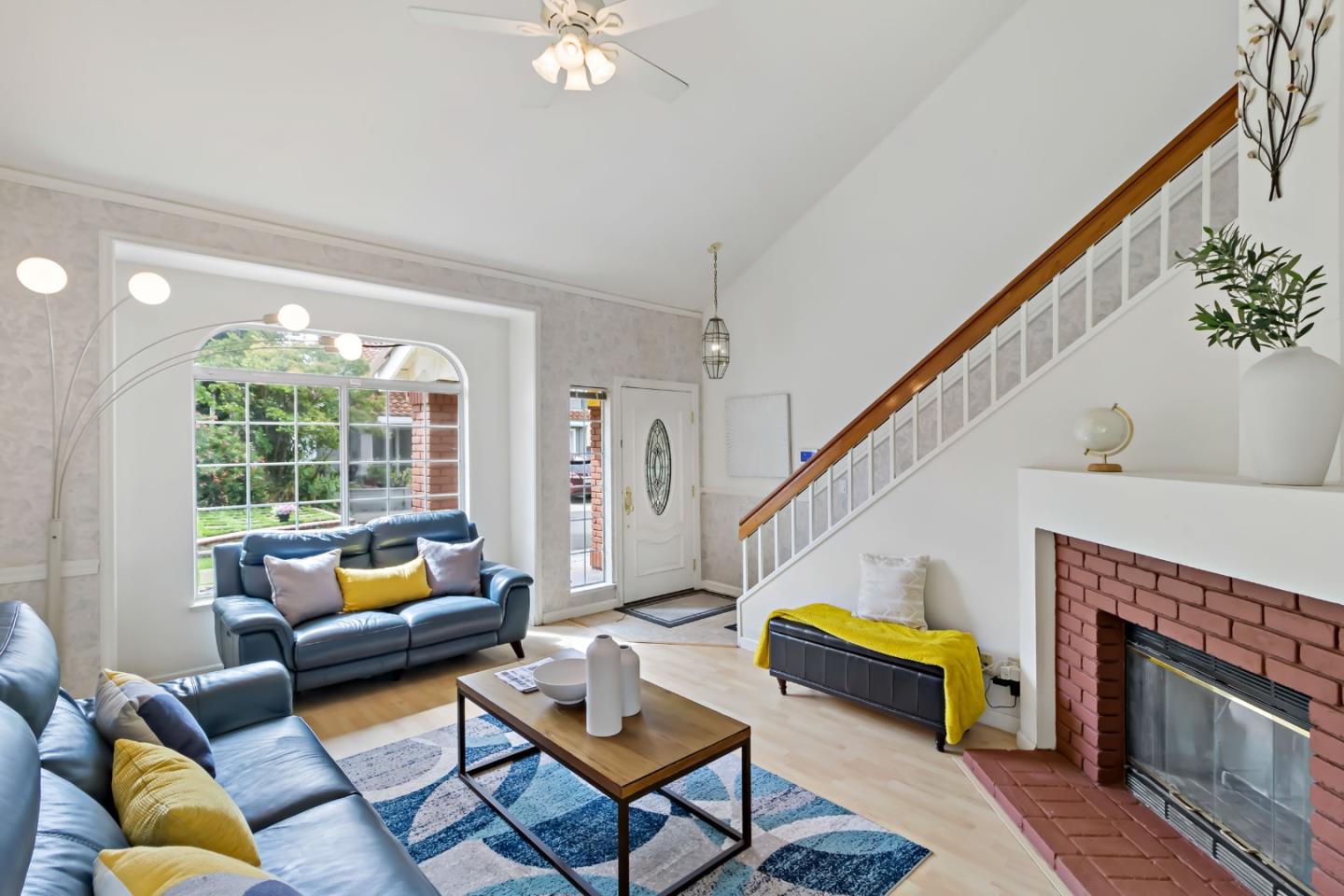 3389 Brook Leaf Court