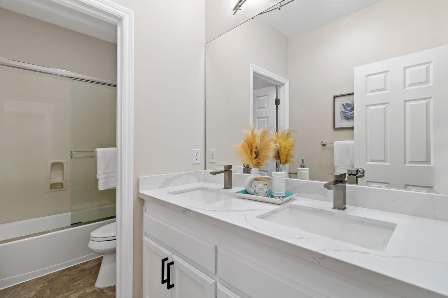 3766 Evangelho Circle