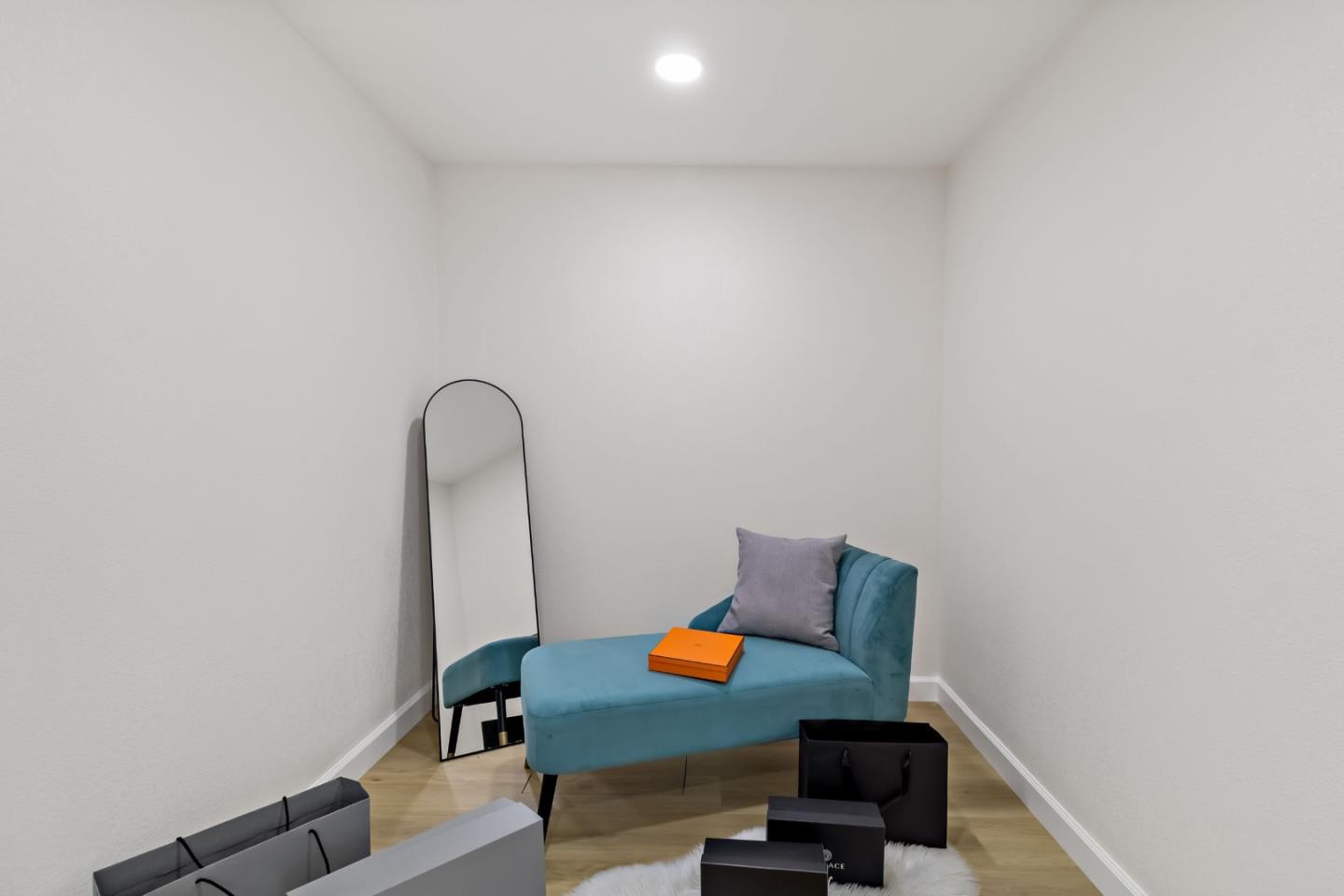 1304 Antwerp Lane