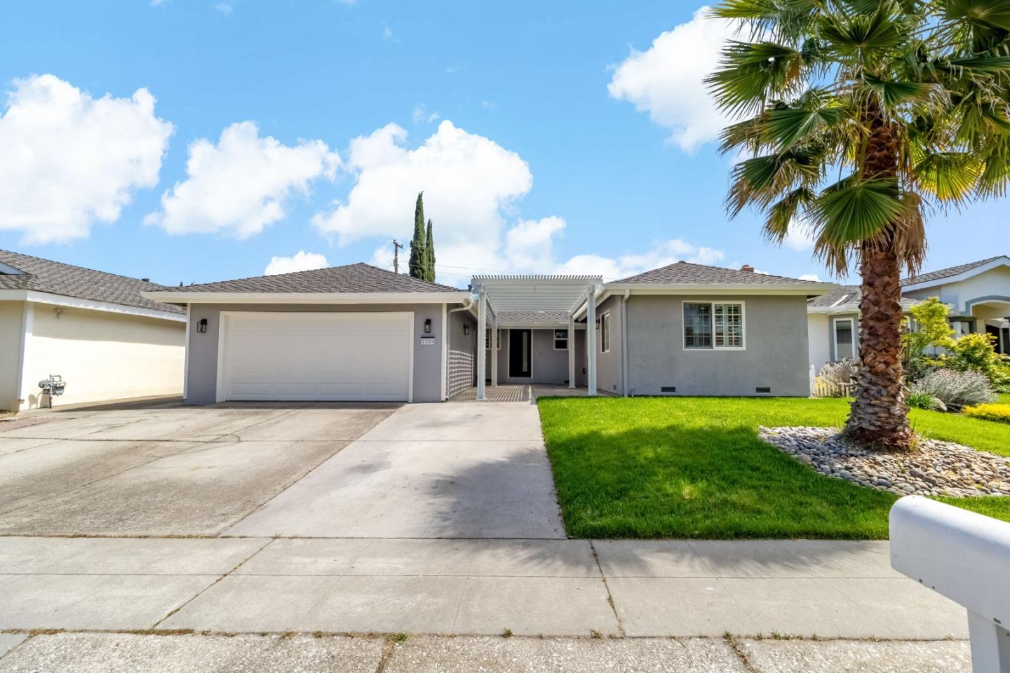 1304 Antwerp Lane