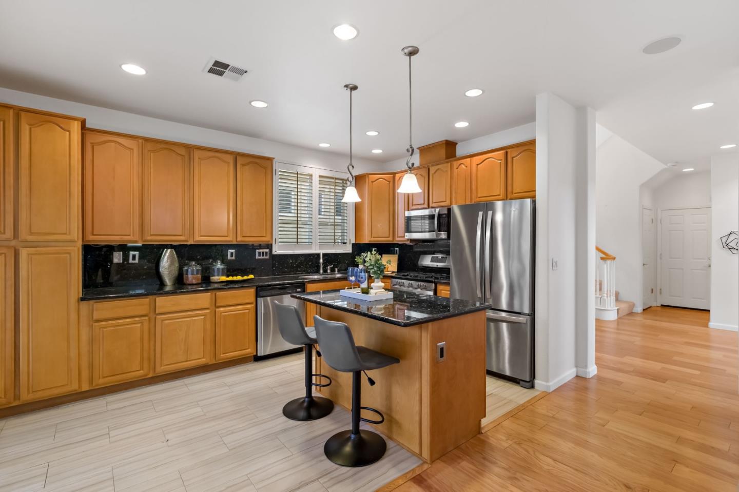 5275 Manderston