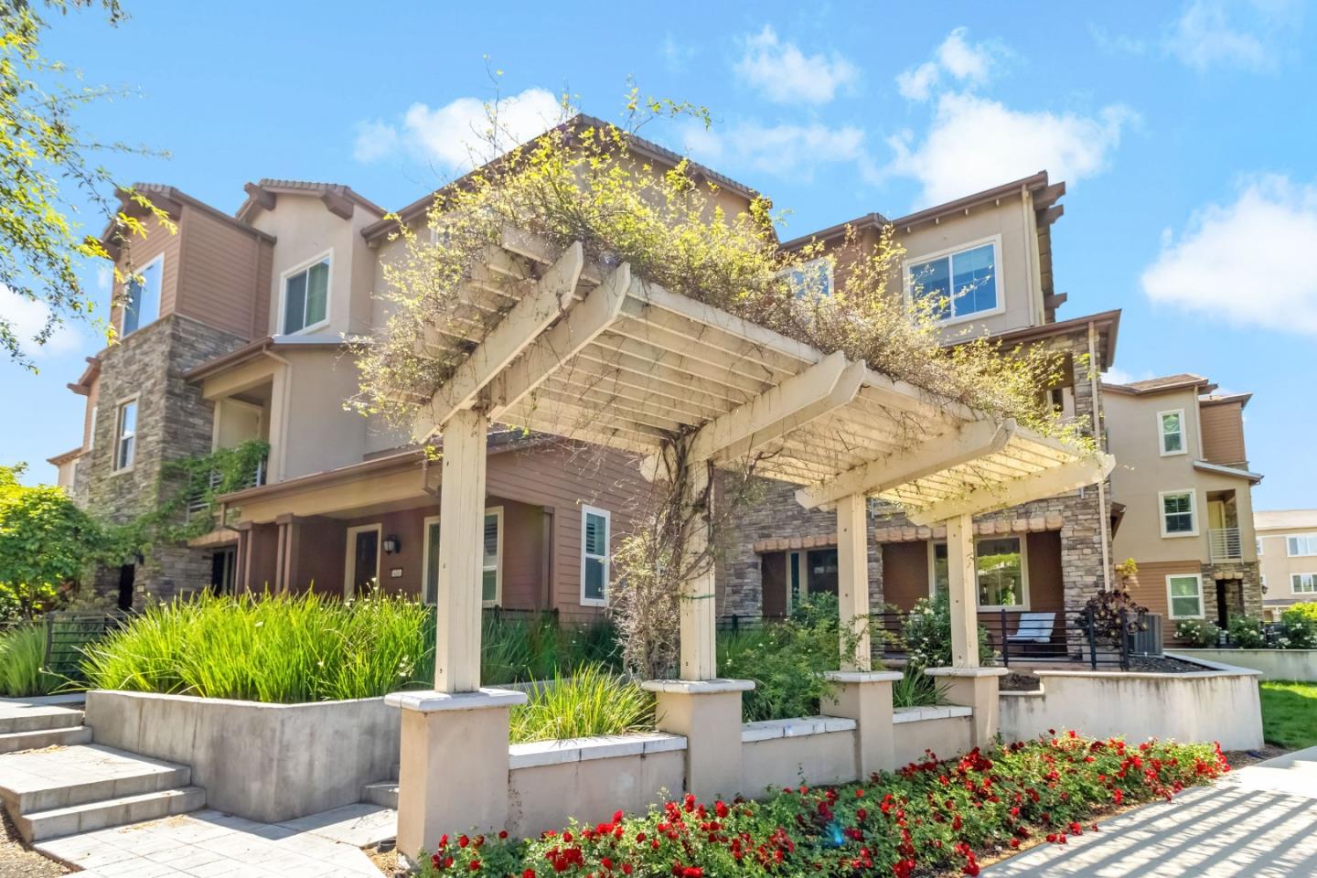614 Willow Bend Court