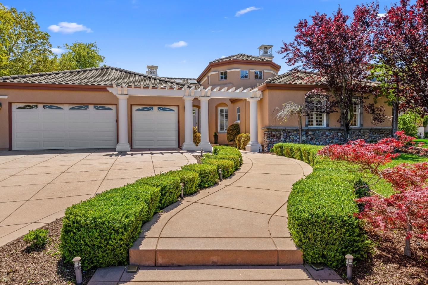 5581 Arezzo Drive