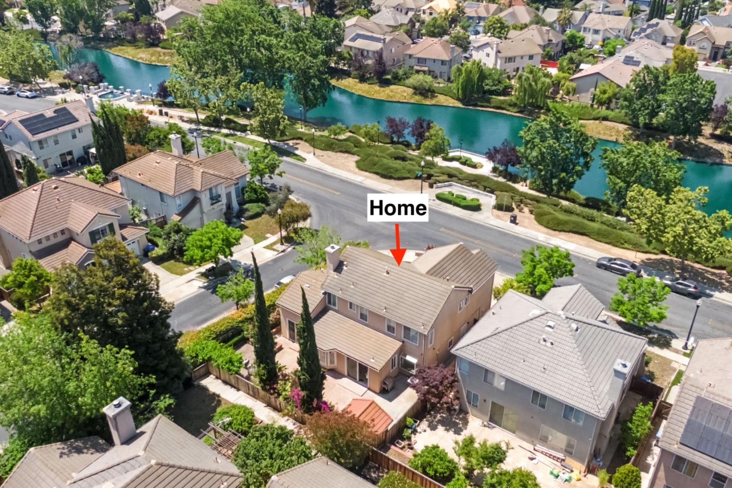 3956 Lakeside Drive