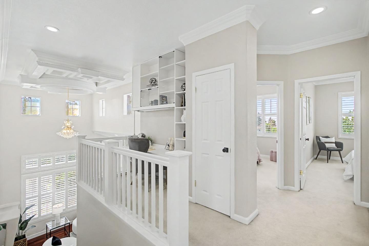 3956 Lakeside Drive