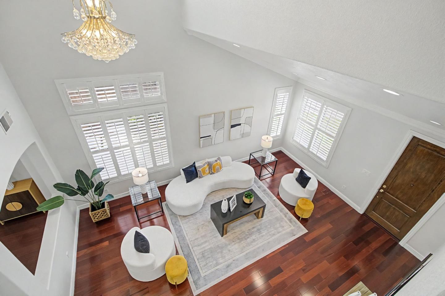3956 Lakeside Drive