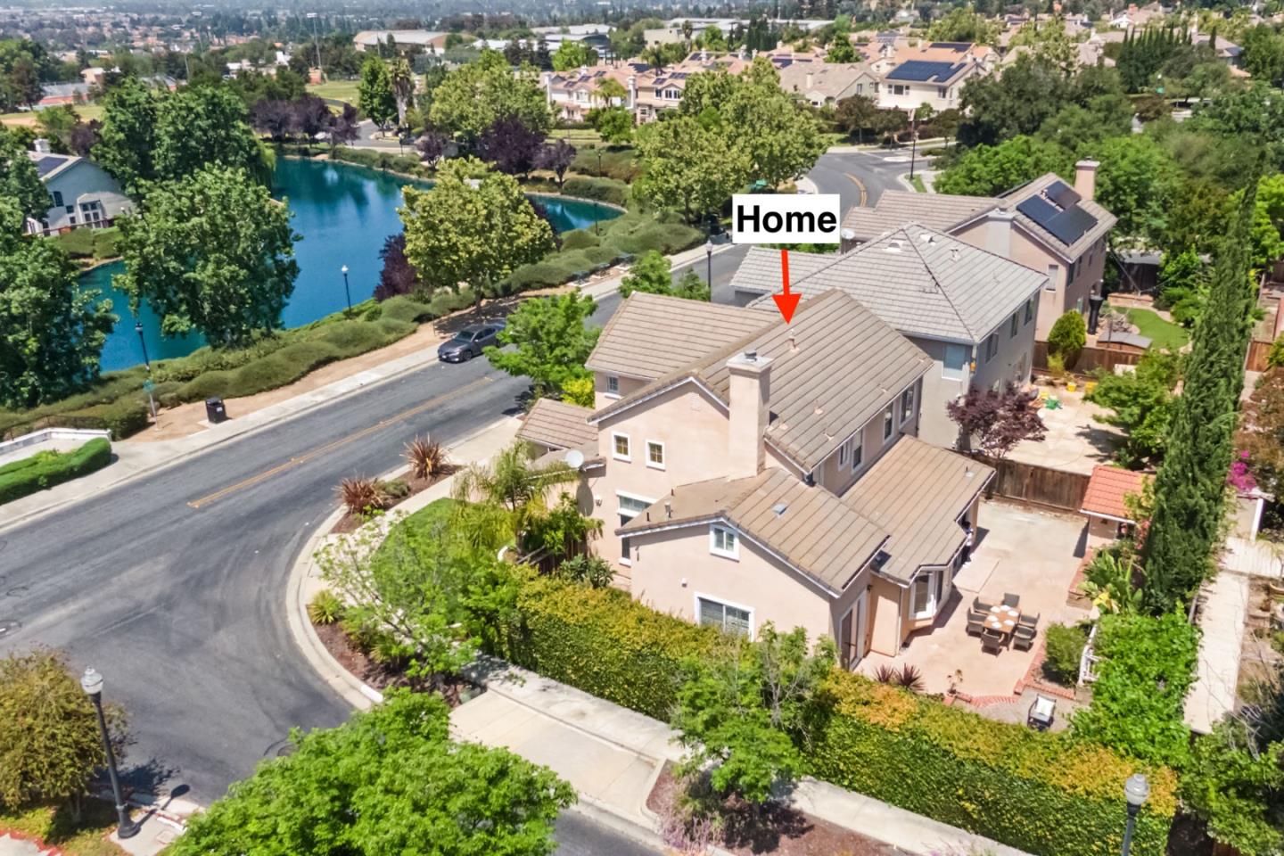 3956 Lakeside Drive