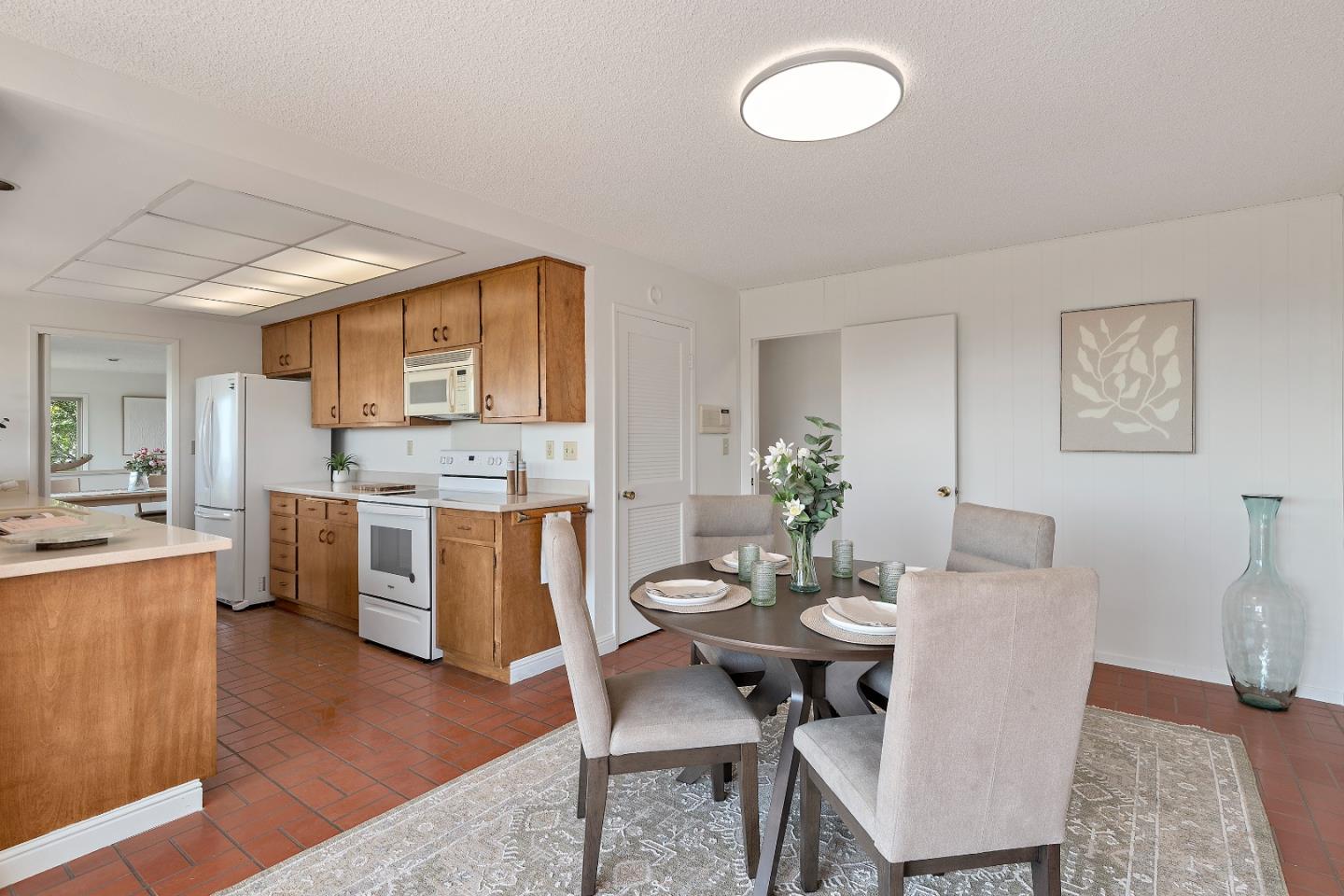 3595 Oakes Drive