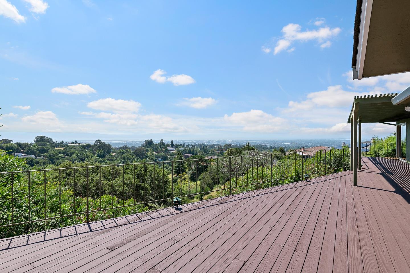 3595 Oakes Drive