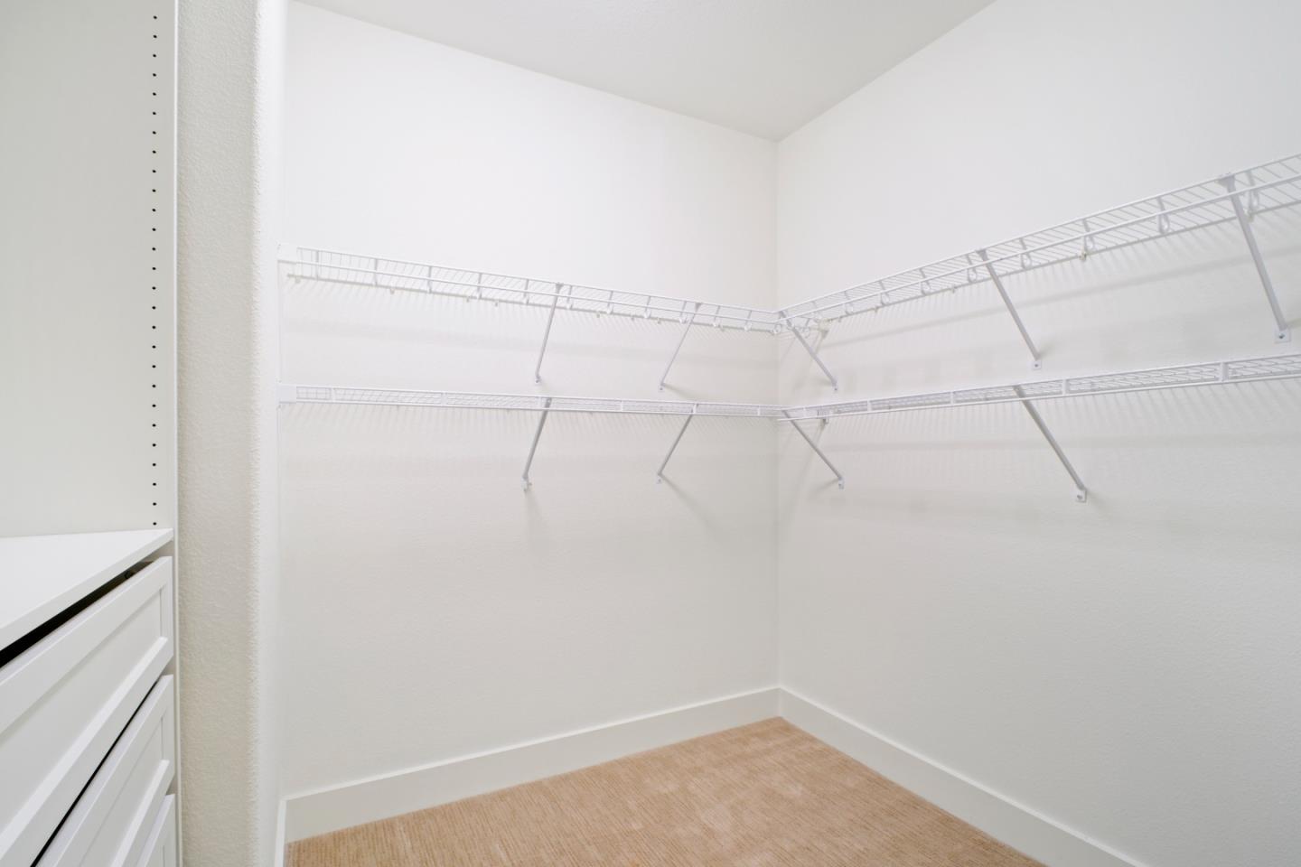 1336 North Capitol Avenue 6