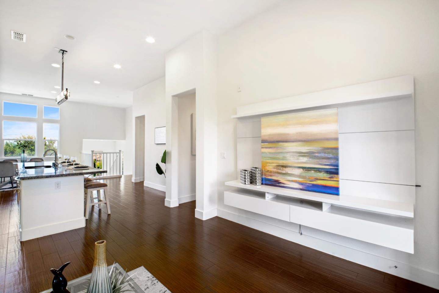 1336 North Capitol Avenue 6