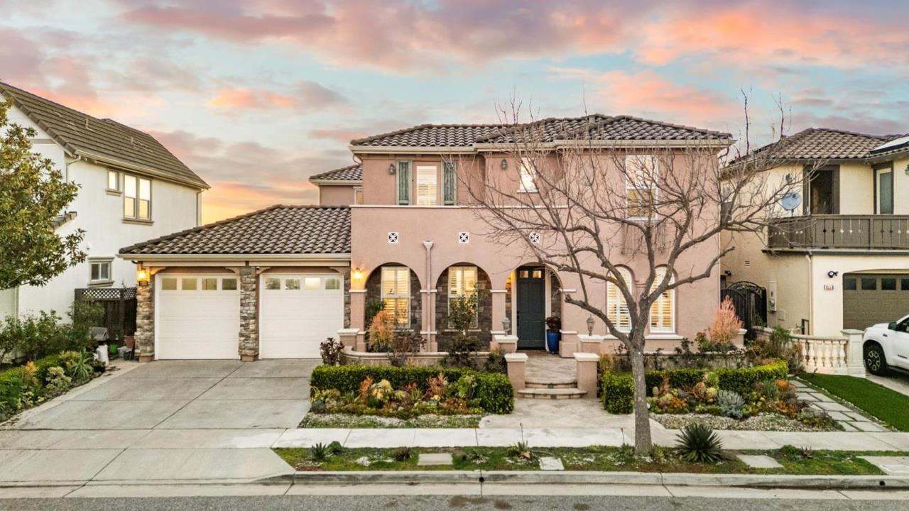 1553 Quiet Pond Lane
