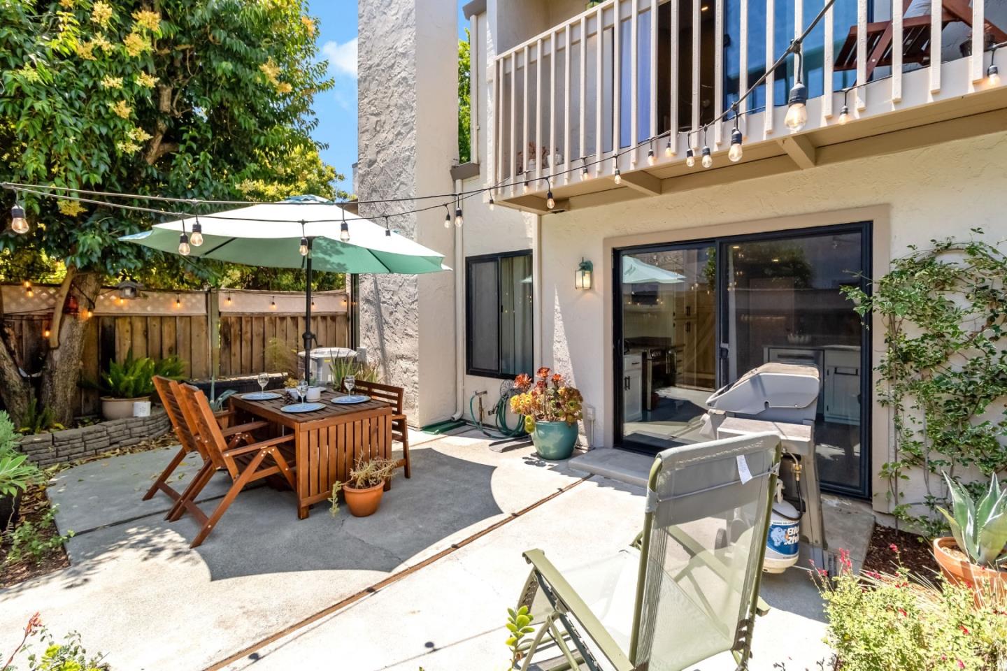6585 Cooperage Court