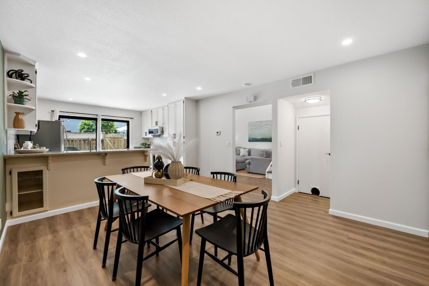 6585 Cooperage Court