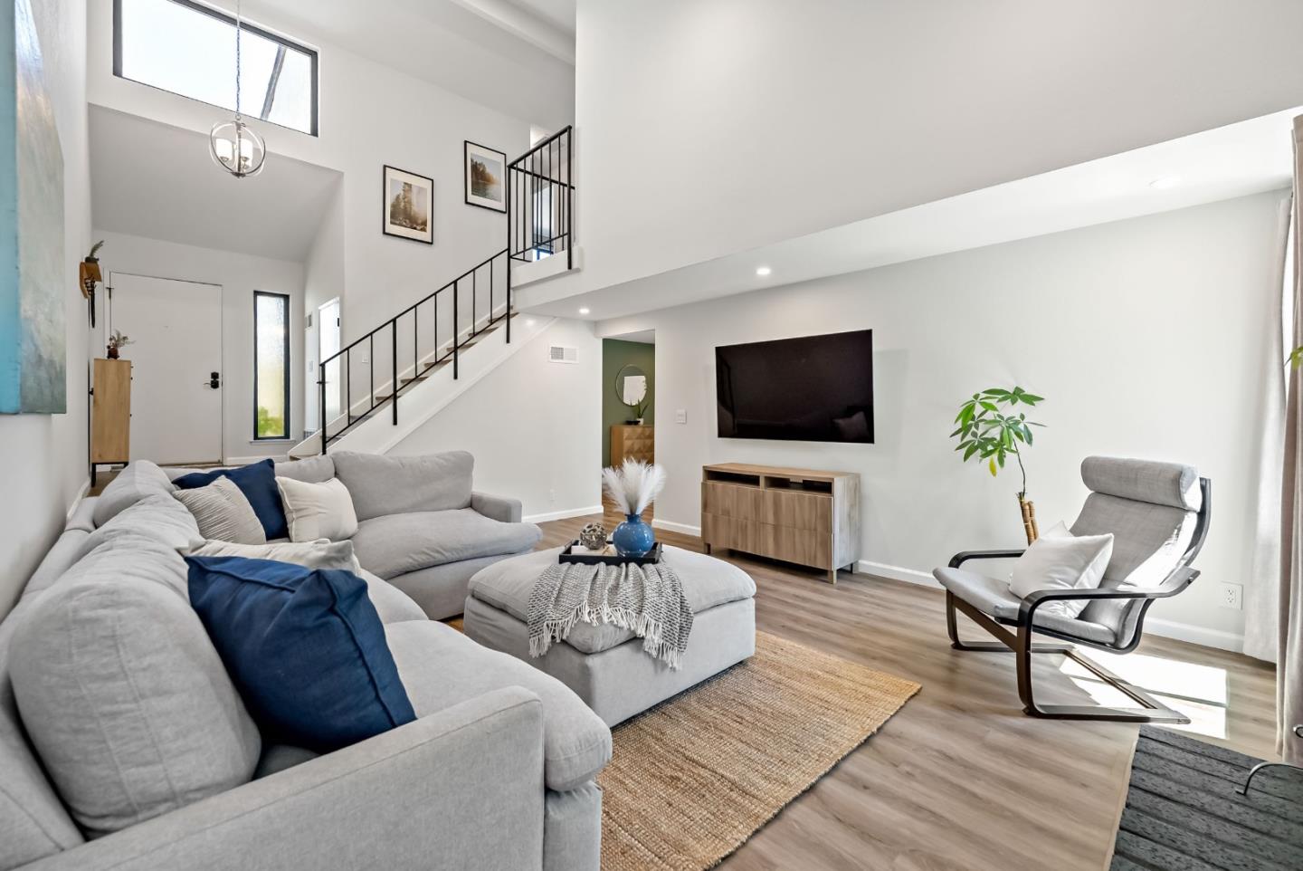 6585 Cooperage Court