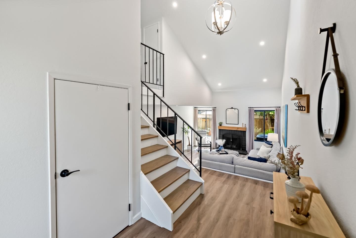 6585 Cooperage Court