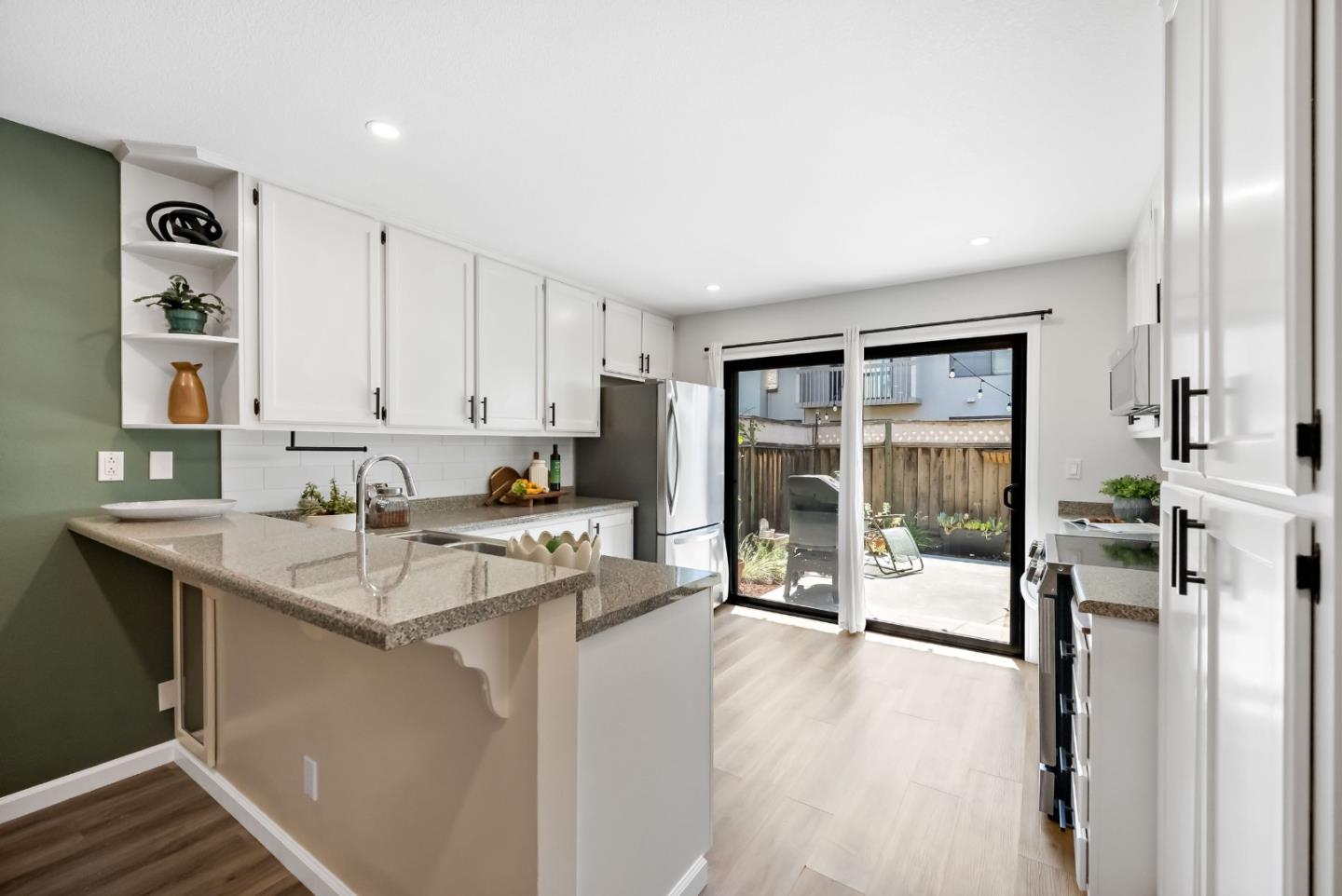 6585 Cooperage Court