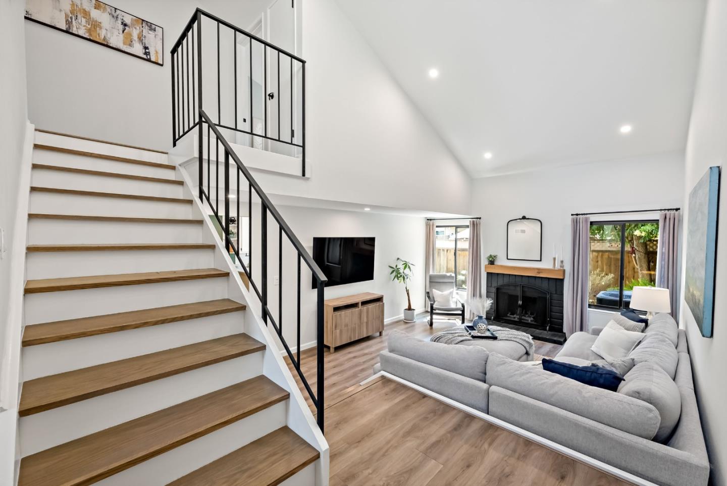 6585 Cooperage Court